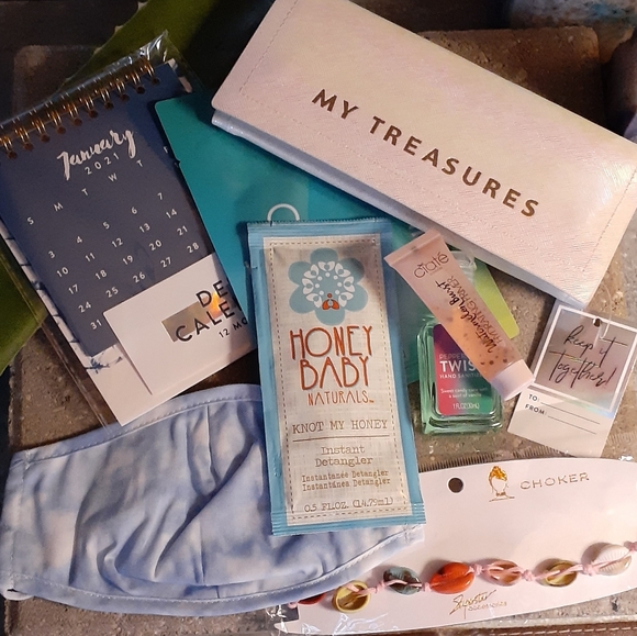 VSCO TEEN GIRL ACCESSORIES BUNDLE NEW - Picture 1 of 6